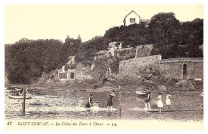 France   Saint Servan La Greve des Fours a Chaux, Women swimming