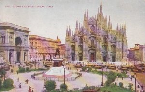 Italy Milano Duomo and Piazzi 1912