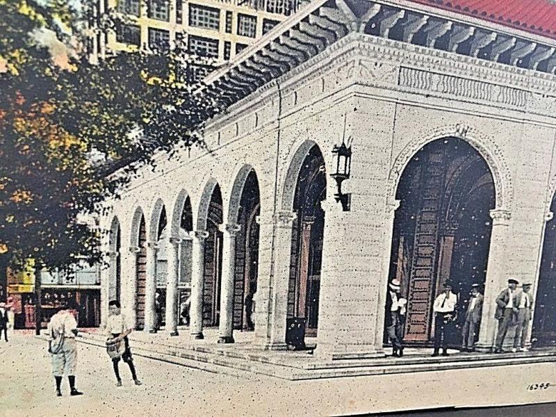 Postcard  Early  View of Post Office & Fourth St. in St. Petersburg , FL      X9