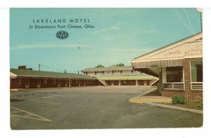 OH - Port Clinton. Lakeland Motel   (creases, corner wear)