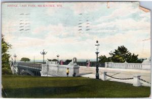 Bridge, Lake Park, Milwaukee, Wisconsin. Lion Statues, posted 1910