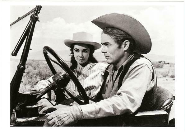 James Dean and Elizabeth Taylor in Giant Movie Postcard #2