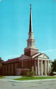 VINTAGE POSTCARD COLLEGE AVENUE METHODIST CHURCH MUNCIE INDIANA 1970's