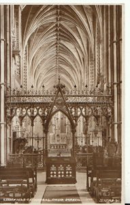 Staffordshire Postcard - Lichfield Cathedral - Choir Screen - RP - Ref TZ5594