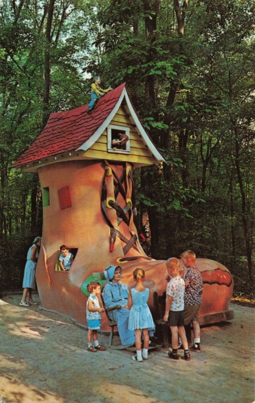 Old Lady in the Shoe, Story Book Forest, Ligonier, PA. Postcard