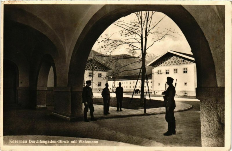 CPA AK Kasernen BERCHTESGADEN STRUB mit Watzmann GERMANY (869937)