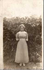 RPPC Pretty Young Lady Posing in  Garden c1910 Postcard X8