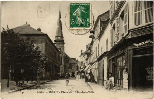 CPA MÉRU - Place de l'Hotel-de-Ville (259733)