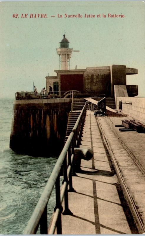 LE HAVRE, FRANCE    Jetty & LIGHTHOUSE   c1910s      Postcard