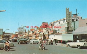 Mexico, Nuevo Laredo, Avenida Guerrero, 60s Cars, Barrera Pub No 104094