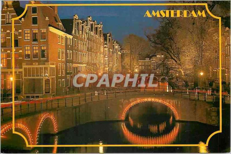 CPA Amsterdam Aussi le soir les canaux d'Amsterdam offrent un beau spectacle