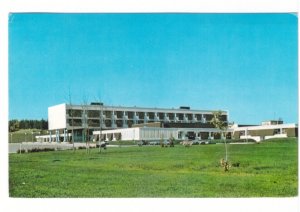 Cabano Comprehensive High School Cabano, Quebec Vintage 1986 Chrome Postcard