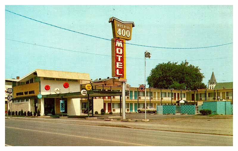 Postcard MOTEL SCENE Cortland New York NY AQ3249