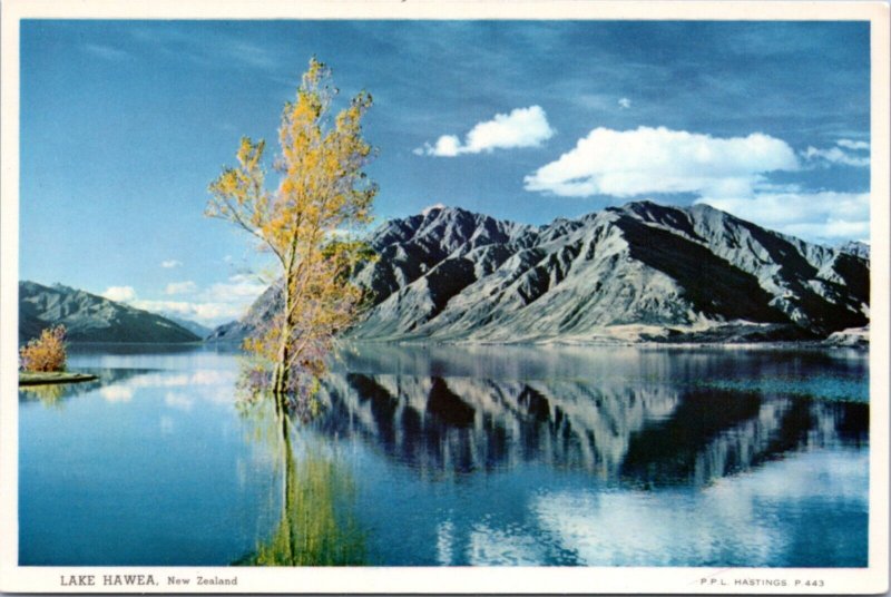 Postcard New Zealand -  Lake Hawea