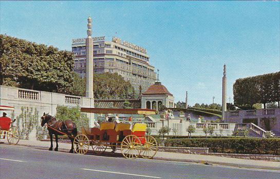 Canada Horse Drawn Carriages Sheraton Brock Hotel Niagara Falls Ontario