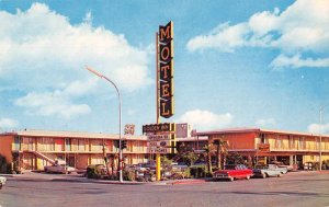 Las Vegas Nevada Golden Inn Motel Swimming Pool Vintage Postcard AA57017