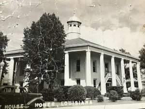 Postcard RPPC Vintage Cars parked at Coutt House in Homer, LA.    aa1