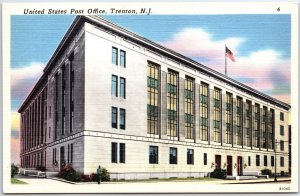 VINTAGE POSTCARD THE UNITED STATES POST OFFICE AT TRENTON NEW JERSEY (1940s)