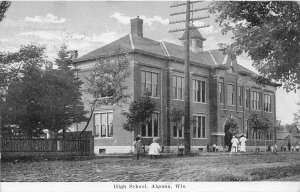 J56/ Algoma Wisconsin Postcard c1910 High School Building  24