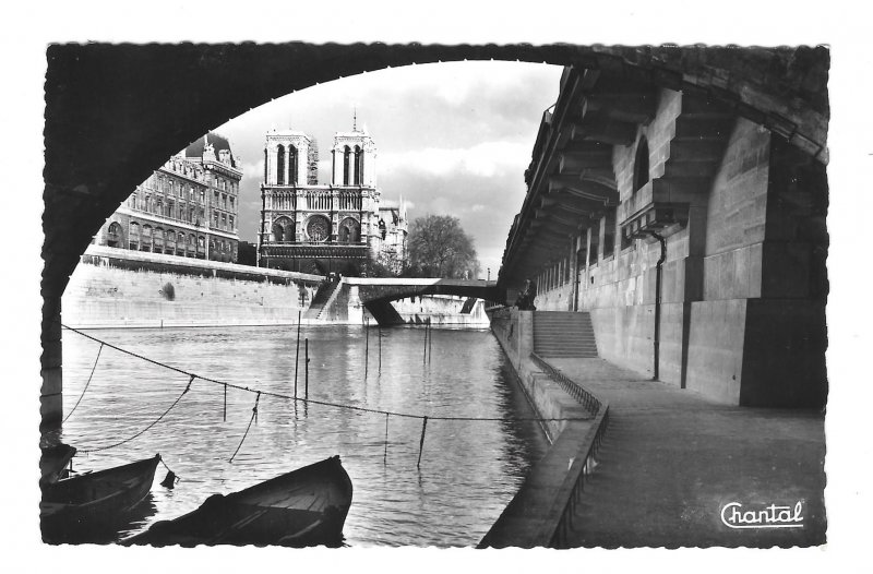 RPPC France Paris Promenade sous le Ponts Walk Under The Bridges Chantal Postcar