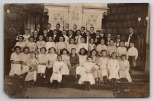 RPPC Milwaukee WI 1911 Confirmation Class Alma Traulsen Family Postcard V28