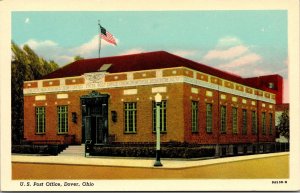 Postcard U.S. Post Office in Dover, Ohio