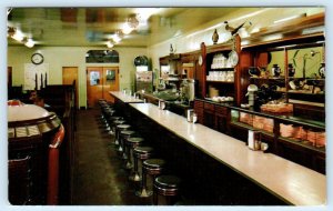 GREEN BAY, Wisconsin WI ~ Roadside ALPHA RESTAURANT 1950s Interior Postcard