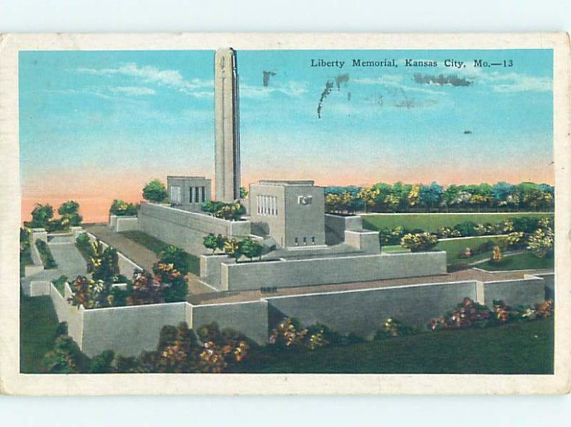 W-Border POSTCARD FROM Kansas City Missouri MO HM8735