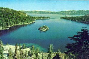 VINTAGE POSTCARD CONTINENTAL SIZE AERIAL VIEW OF EMERALD BAY LAKE TAHOE