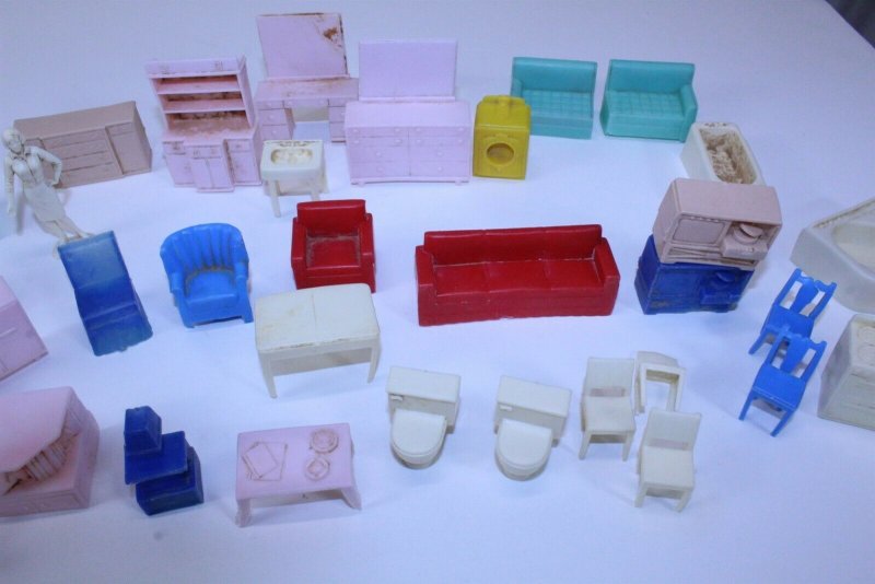 Lot of 35 Vintage Collectible Plastic Mini Doll House Furniture PCS by Superior