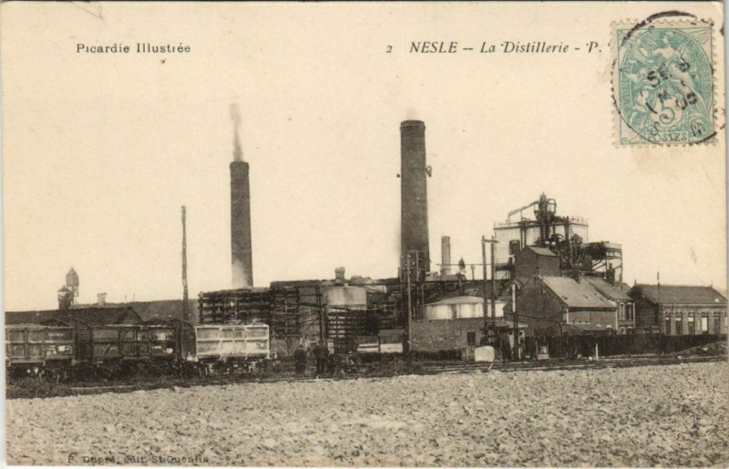 CPA NESLE La Distillerie (751147)