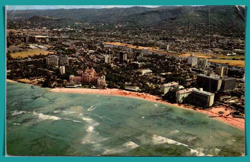 Hawaii - Waikiki Beach - [HI-117]