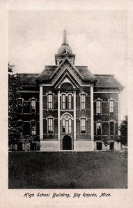 Big Rapids, Michigan - Showing the Big Rapids High School - c1902