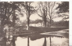 Warwickshire  Postcard - Kenilworth Castle from The Road - Ref ZZ4392