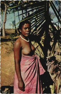 Madagascar pc woman vezo ethnic nude (a21044) 