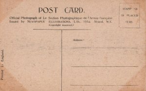 REMOVING A TRENCH GRENADE GUN TO POSITION WW1 MILITARY POSTCARD (c.1918)