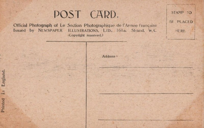 REMOVING A TRENCH GRENADE GUN TO POSITION WW1 MILITARY POSTCARD (c.1918)