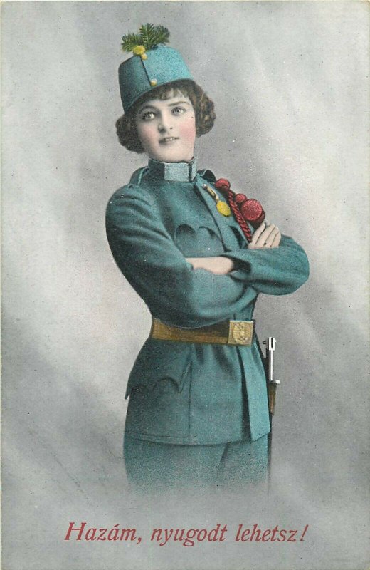 Women in the army postcard military uniform soldier lady hazam nyugodt lehetsz