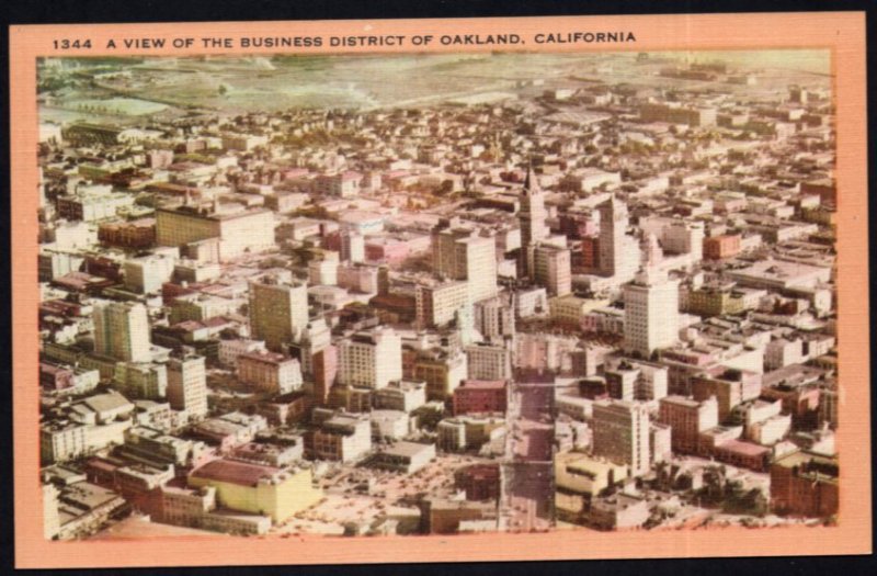 California OAKLAND View of the Business District - LINEN