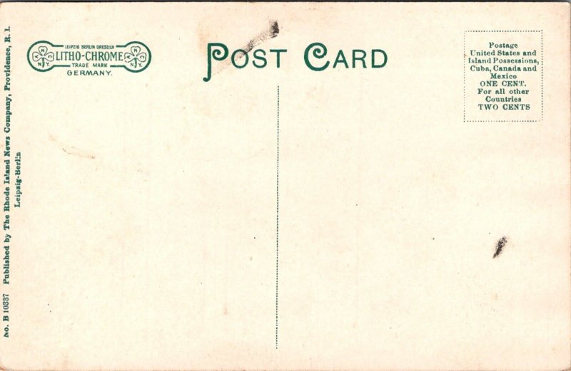 Boat Landing, Lake Carcoggagogg Webster MA Vintage Postcard E64