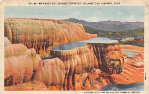 Mammoth Hot Springs Yellowstone Park, USA