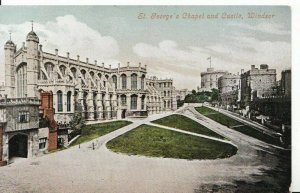 Berkshire Postcard - St George's Chapel and Castle - Windsor - Ref ZZ5549