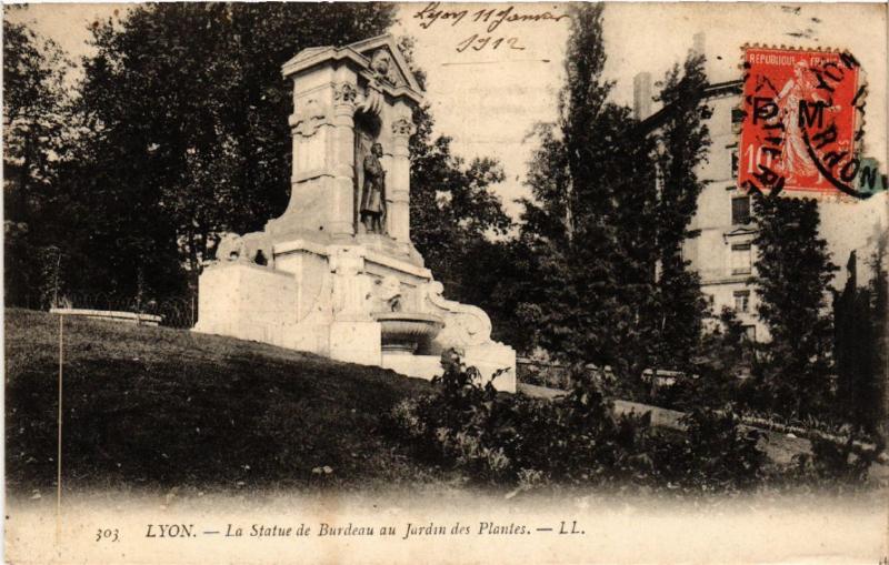 CPA LYON-La Statue de Burdeau au Jardin des Plantes (426983)