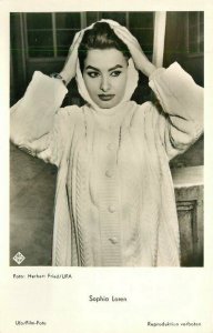 Beautiful Movie Star Actress Sophia Loren RPPC 1950s Photo Postcard 21-6155