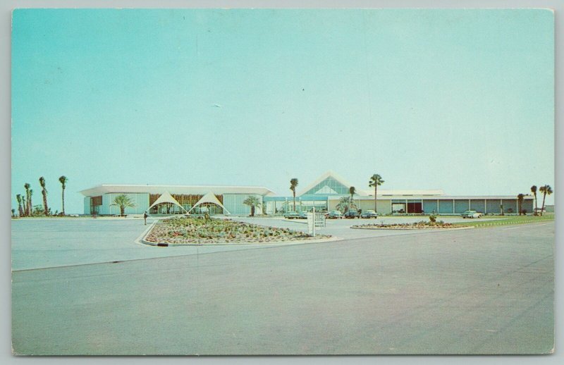 Jekyll Island Georgia~Entrance To Aquarama~Vintage Postcard