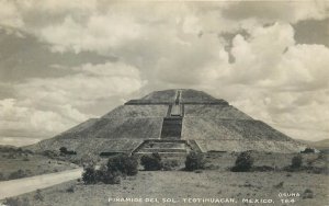 Mexico real photo postcard Osuna Pyramid Piramide del Sol Teotihuacan 