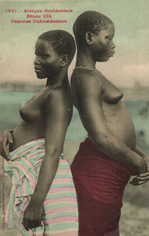PC CPA ETHNIC NUDE FEMALE DAHOMEY TYPE, WESTERN AFRICA Vintage Postcard (b5443)