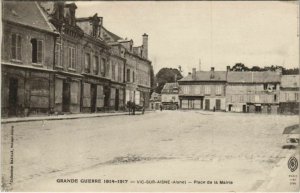 CPA Vic sur Aisne Place de la Mairie FRANCE (1052085)