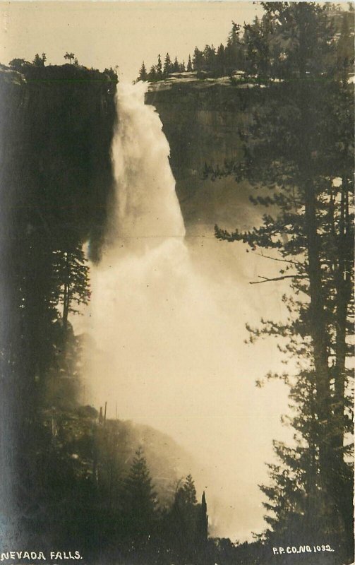 Postcard RPPC C-1910 California Yosemite NP beautiful waterfall CA24-757