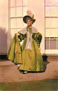 UK England Exeter museum art gallery dress and cape green satin velvet hat